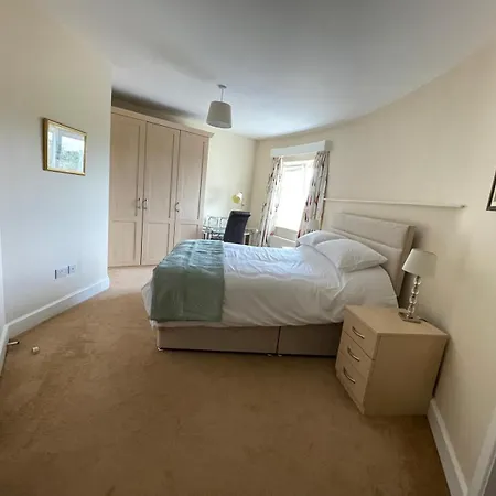 Spacious 3 Bedroom With A View * Cork