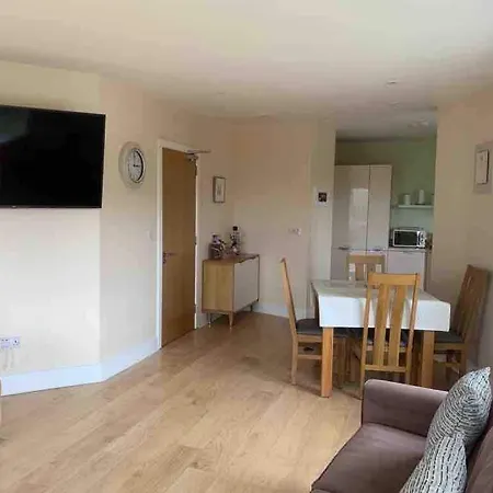 Spacious 3 Bedroom With A View Appartamento